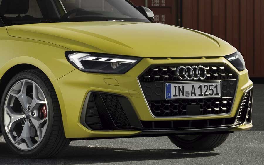 Dinheiro é poder: comprador de carro de luxo tem melhor atendimento no Brasil