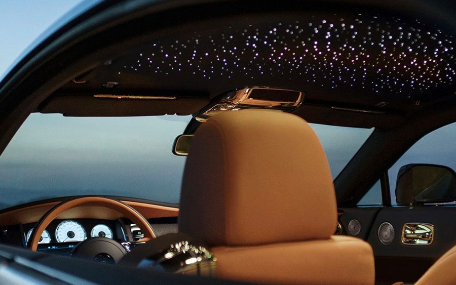 O incrível teto estrelado da Rolls Royce