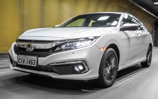 Honda Civic chega à linha 2020 com novidades de design