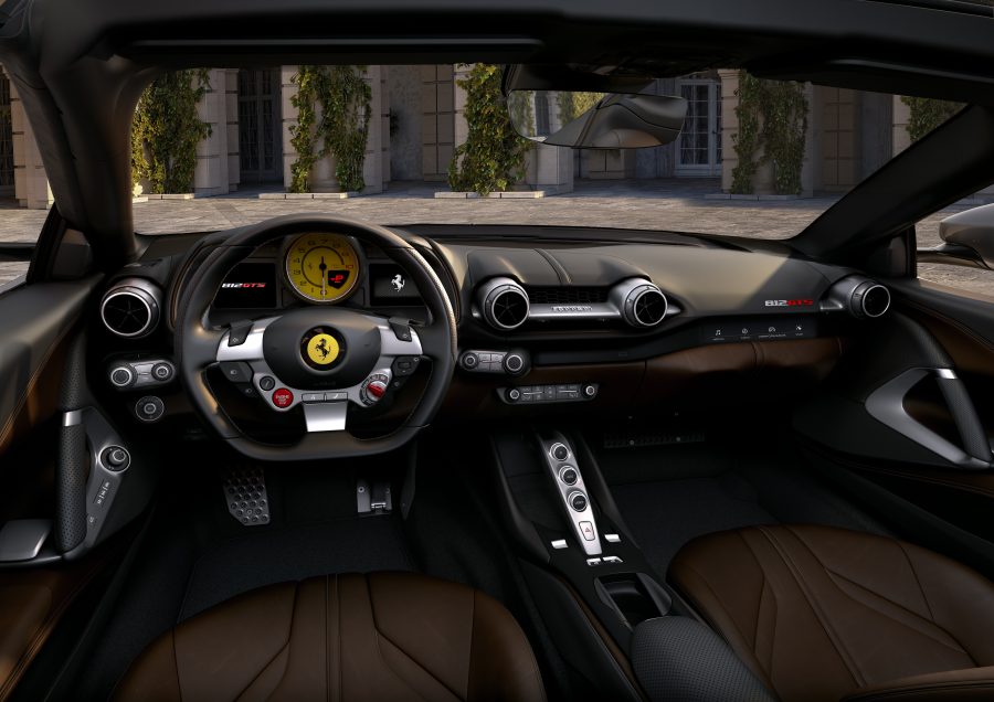 Interior da Ferrari 812 GTS