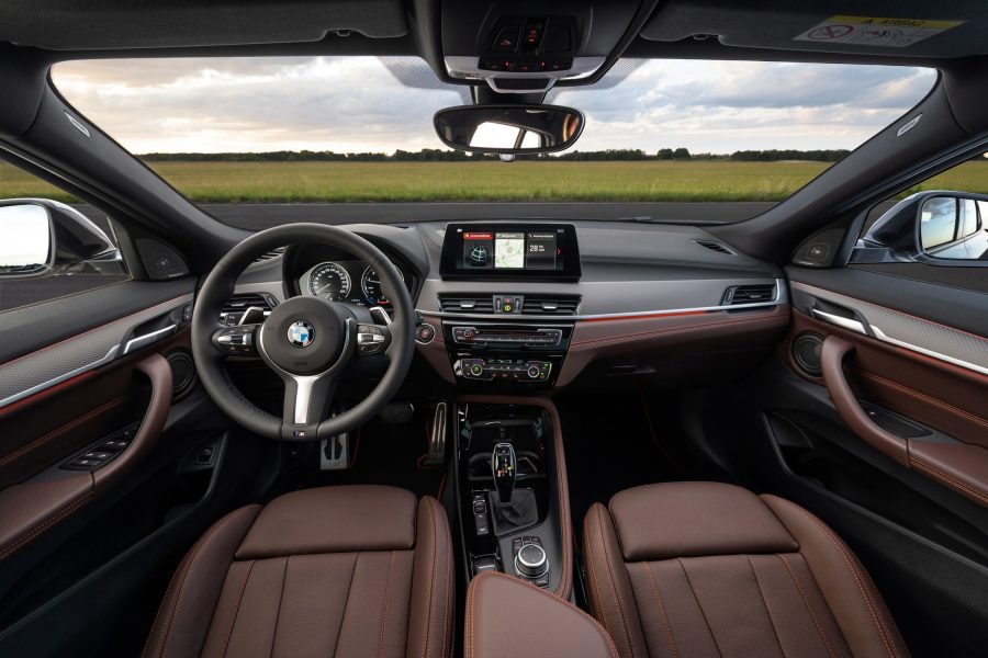 Carros BMW ganham conexão com Alexa