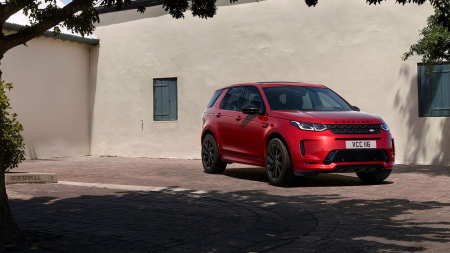 Com potência, prazer de dirigir, economia de combustível e refinamento inigualáveis, há uma linha completa de motores a diesel e a gasolina para o Discovery Sport.