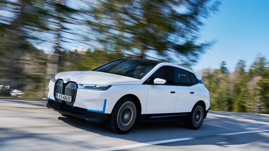 BMW iX renova o conceito de SAVs