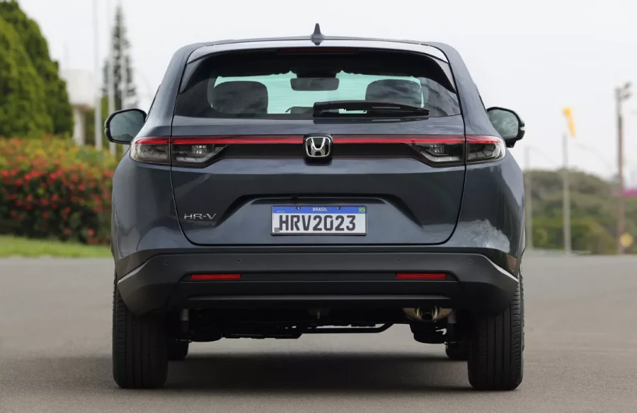 Sob o conceito ‘Amp up your life’ – Amplifique sua vida –, os engenheiros da Honda estabeleceram um tripé de características básicas para o New HR-V: prazer, estilo e confiabilidade se combinam para potencializar o lifestyle de seus clientes, tornando este SUV o parceiro ideal para suas vidas.