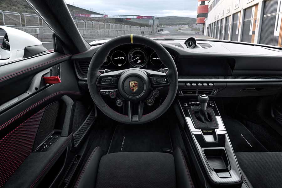 A construção leve inteligente é um princípio básico de todos os modelos RS desde o lendário 911 Carrera RS 2.7.