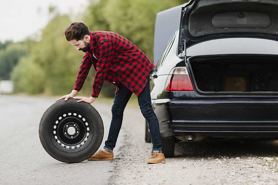 Faça a rotação dos pneus a cada 10.000 km ou de acordo com a recomendação do fabricante.