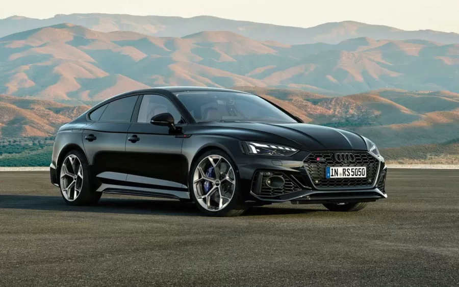 Audi RS 5 Sportback: Pura Potência e Elegância