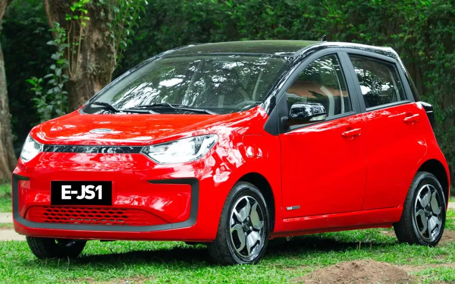 JAC E-JS1 promete ser o carro elétrico mais barato do Brasil