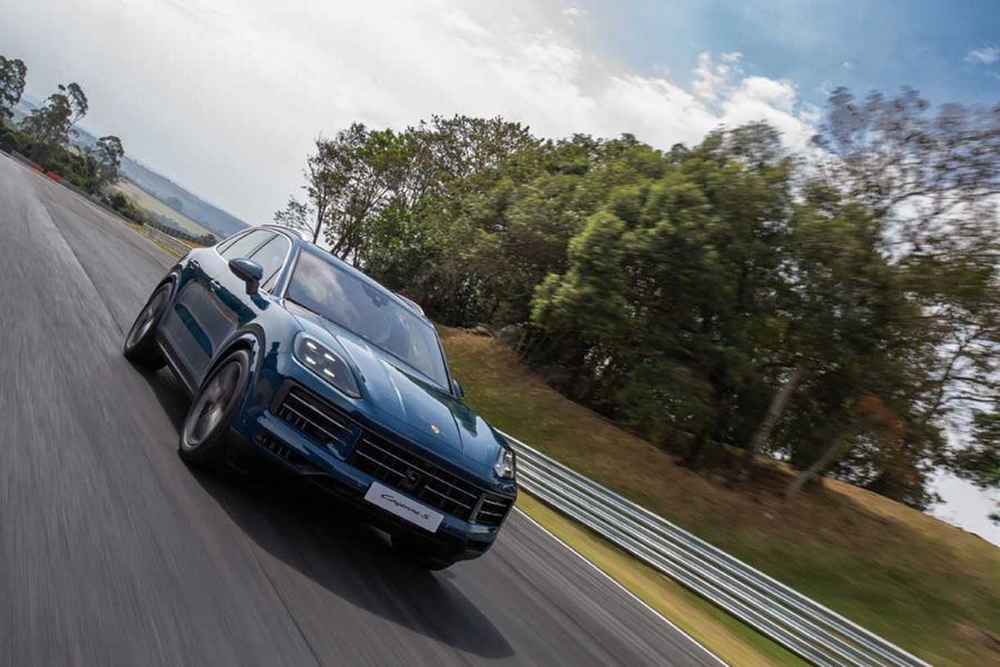 A Porsche anunciou a chegada da nova geração do Porsche Cayenne