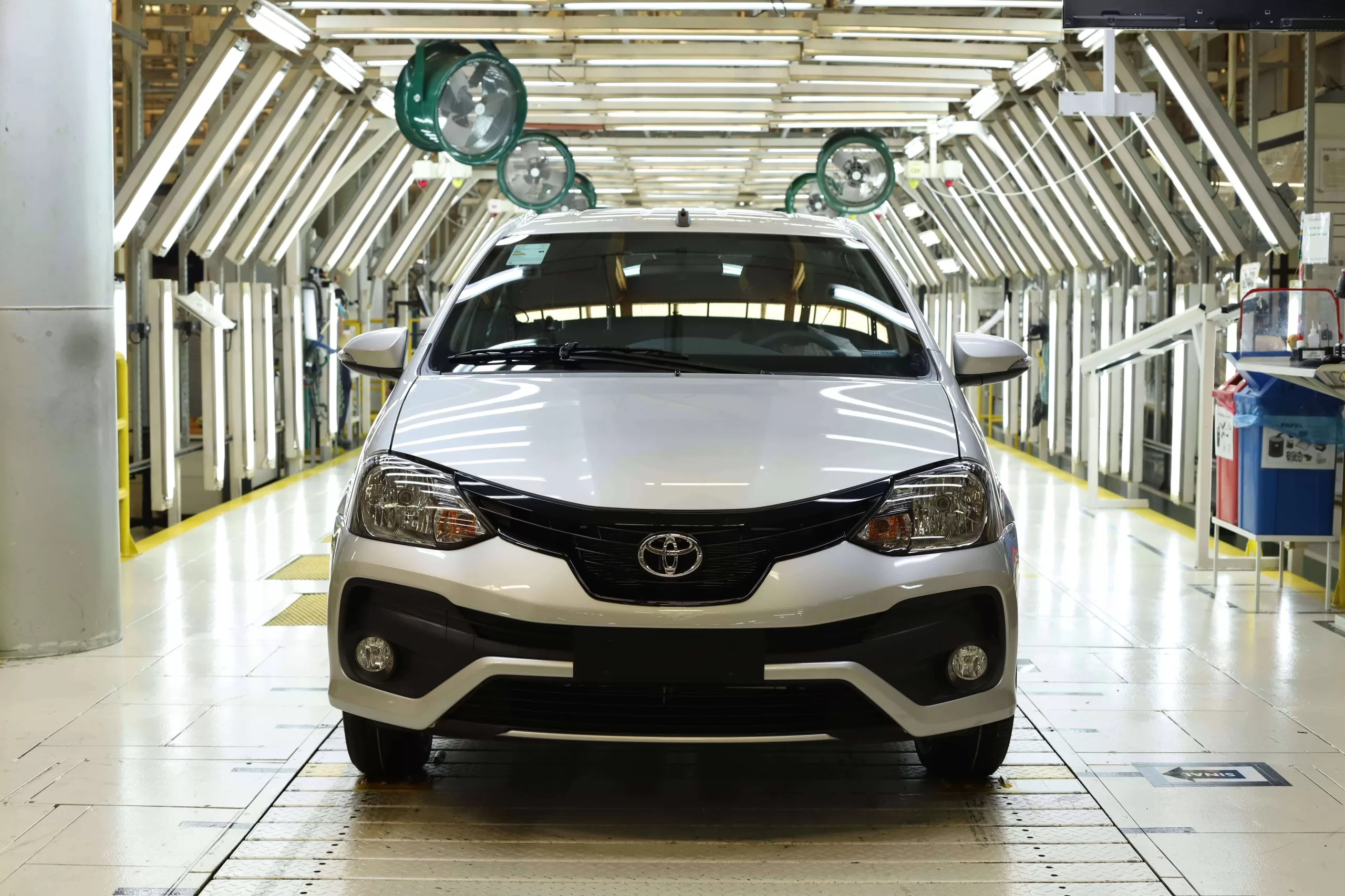 Toyota Encerra a Produção do Etios no Brasil e Prepara-se para Lançar Novo Modelo Híbrido Flex