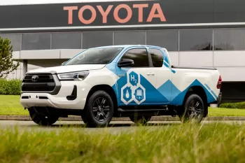 Conheça a Toyota Hilux movida a hidrogênio que tem autonomia de quase 600 km