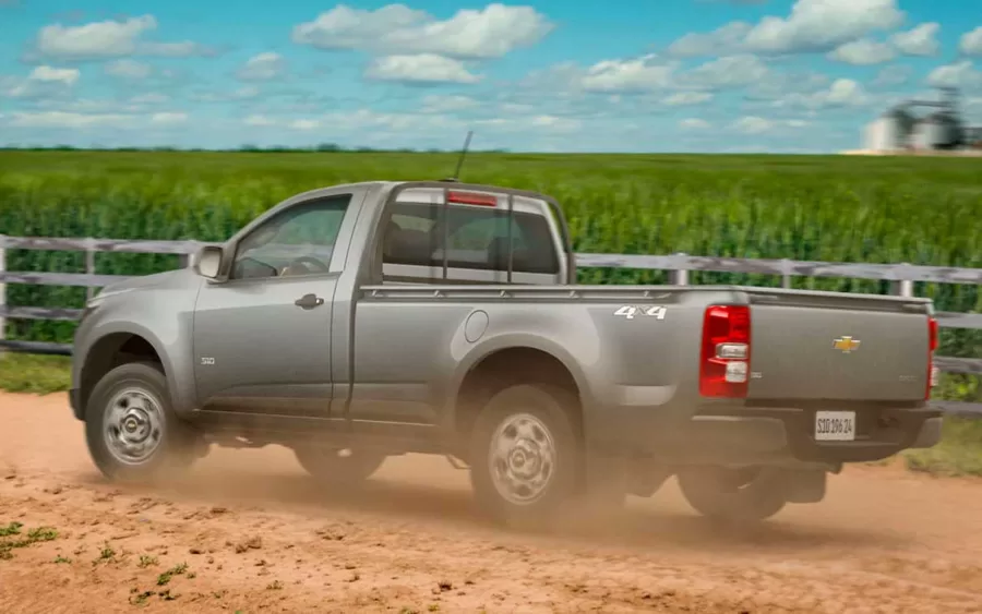Conheça a Chevrolet S10 Cabine Simples 2024: Força, Tecnologia e Versatilidade