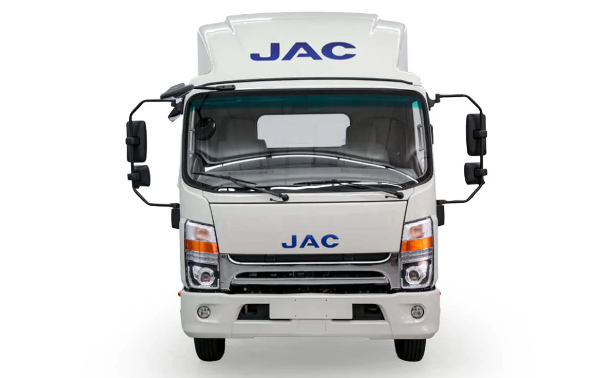O JAC E-JT 12,5 oferece recursos avançados de segurança, incluindo freio de estacionamento elétrico, ABS, controle de tração, controle de estabilidade, assistência em subidas e muito mais.