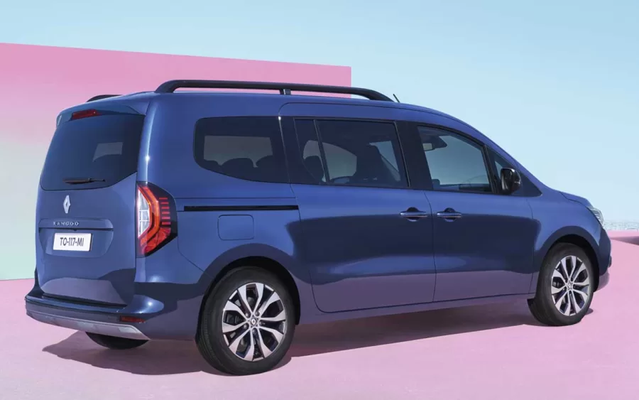 Terceira Geração do Kangoo Oferece 7 Lugares Independentes e Moduláveis, Além de Opções a Combustão e Elétrica