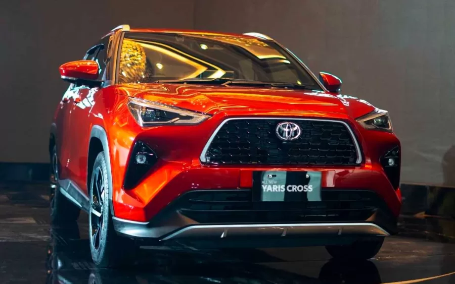 O Yaris Cross será produzido em Sorocaba. O modelo híbrido-flex terá motor 1.5 flex. A Toyota planeja aumentar sua participação de mercado na América Latina com o lançamento deste SUV.