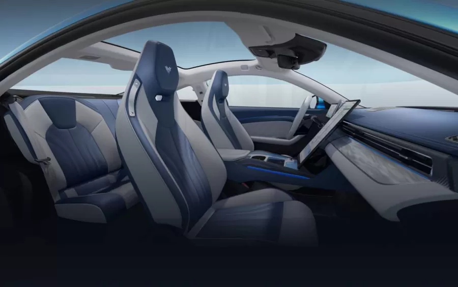 A estratégia da Neta ao entrar no mercado brasileiro é lançar inicialmente modelos de alto desempenho para estabelecer uma imagem de marca forte.