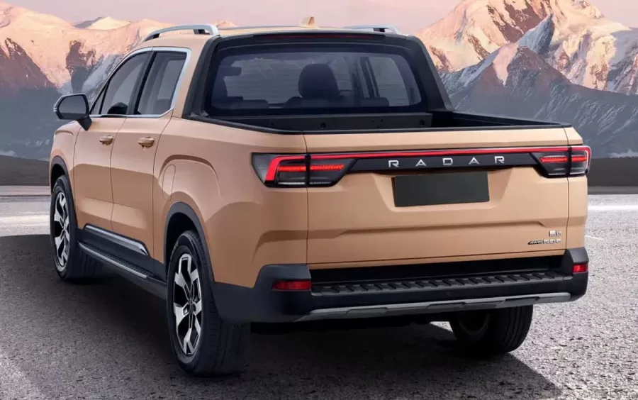 O modelo RD6 oferece versões com tração traseira e 4x4. A versão de entrada possui motor traseiro de 272 cv e 39,71 kgfm de torque.