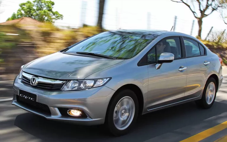 Guia de usados: Honda Civic LXR 2.0 2014 Automático tem visual moderno e boa potência