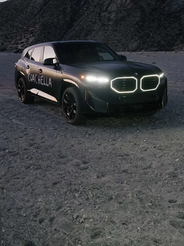 Pintura diferenciada: BMW XM aparece no Festival de Música Coachella