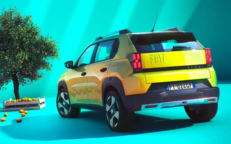 Podemos esperar por um novo Uno híbrido? Fiat Grande Panda é flagrado no Brasil como base para substituir Argo e Mobi