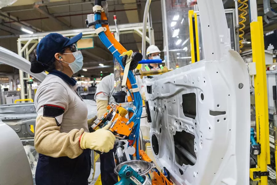 A Toyota investe R$ 11 bilhões no Brasil. Parte do investimento será usado para expandir a fábrica em Sorocaba. A capacidade de produção será dobrada para 175 mil unidades anuais até 2026.