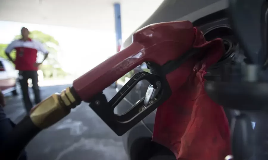 Postos de combustíveis devem ter aumento de preço da gasolina nesta semana