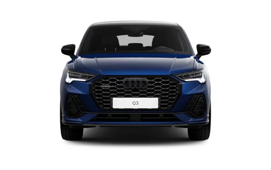 A Audi do Brasil lançou a versão Performance Black Plus para a família Q3, com design aprimorado e motor 2.0 litros de 231 cavalos. O SUV custa a partir de R$ 358.990,00, e o Sportback, R$ 378.990,00.