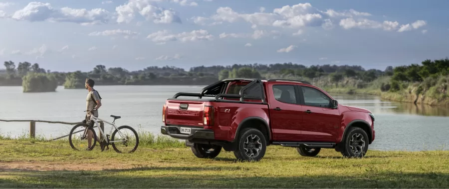 Chevrolet S10 Z71 2.8 2026 é uma picape média voltada ao trabalho e lazer, unindo conforto interno, robustez mecânica e eficiência no uso urbano e rodoviário.