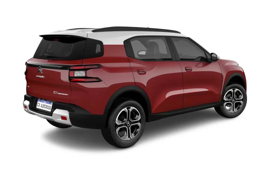 Com um porta-malas de 493 litros, o maior da categoria, o Citroën Aircross é ideal para transportar bagagens sem comprometer o conforto. As diversas configurações de bancos atendem diferentes necessidades.