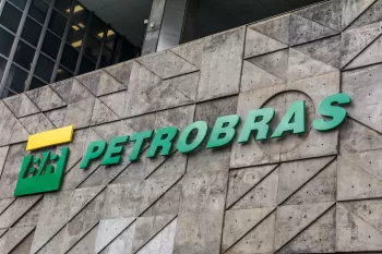 Agora: Petrobras anuncia aumento de 7,1% do Preço da Gasolina e GLP