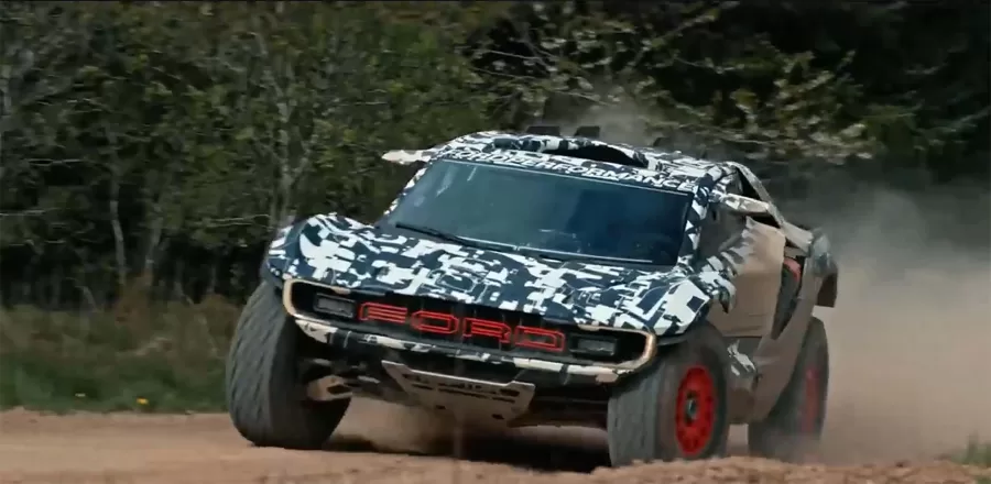 Vídeo mostra preparativos da Ford Raptor T1+ para o Rally Dakar 2025