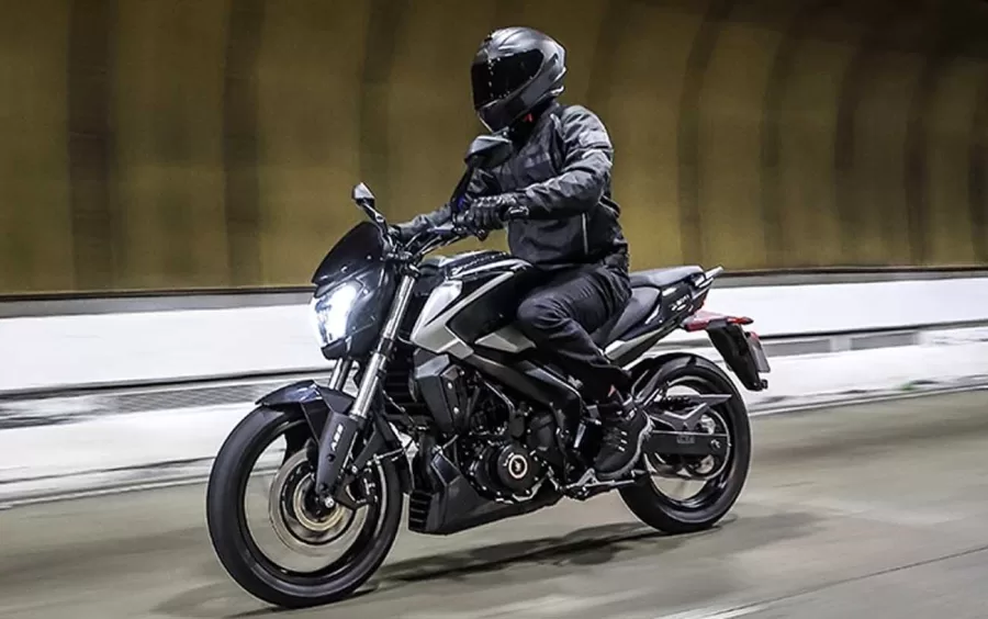 Bajaj Dominar 250: ficha técnica, preço e desempenho da moto