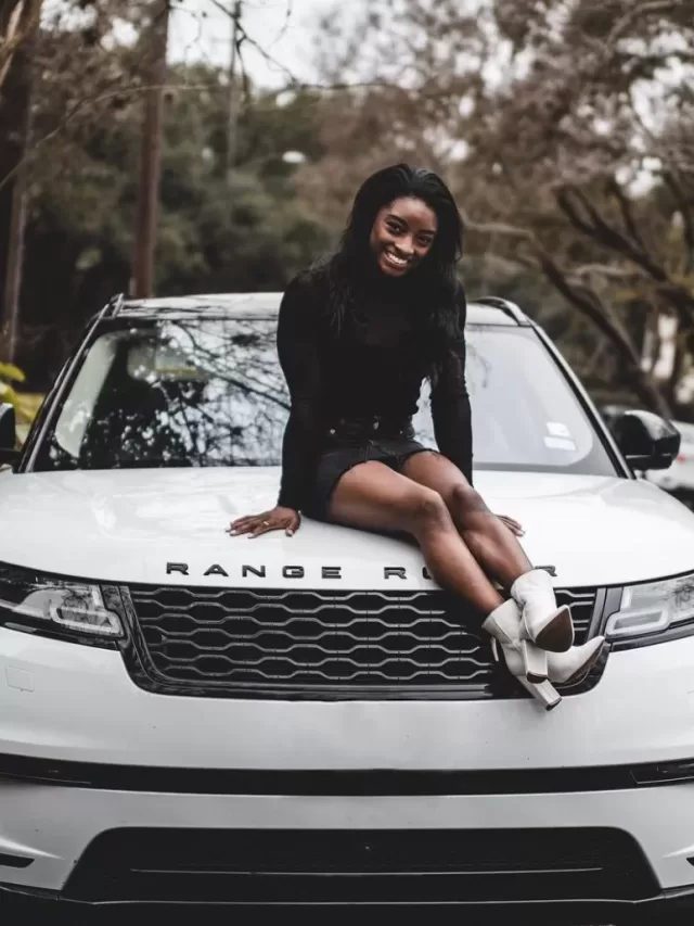 Simone Biles tem SUV gigante da Mercedes e outros carros de luxo