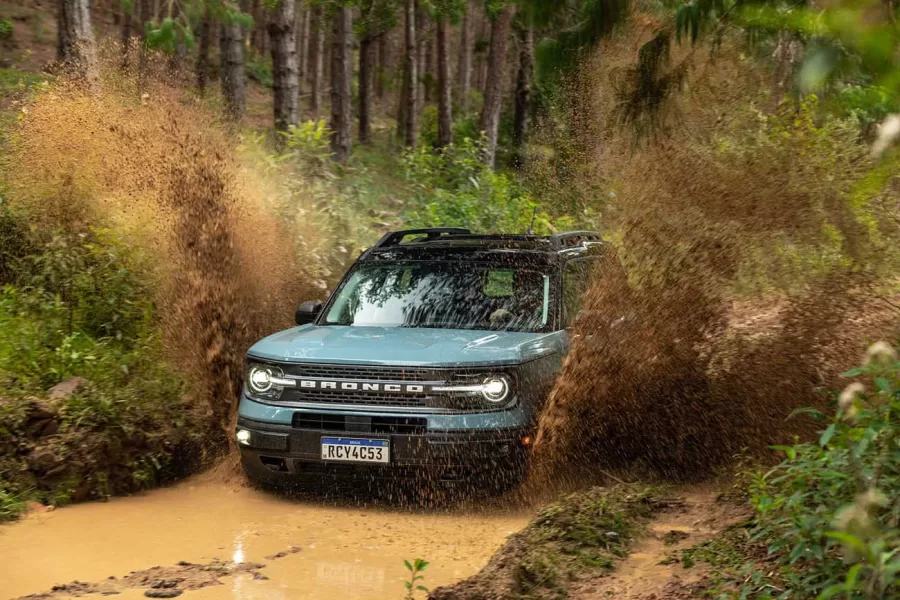 A Ford alcançou em julho seu melhor desempenho de vendas em três anos, registrando 4.279 veículos emplacados no Brasil. Este resultado reforçou sua posição no mercado automotivo.