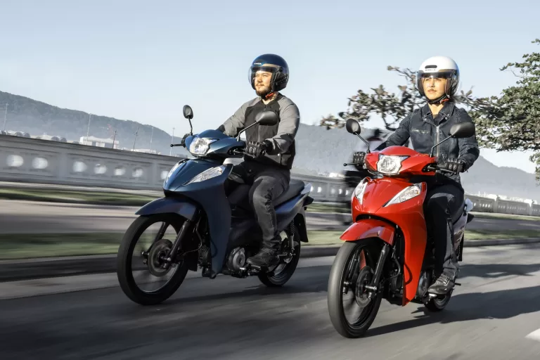 Honda Biz 125 2025 chega renovada com novo motor, mais tecnologia e freios no guidão