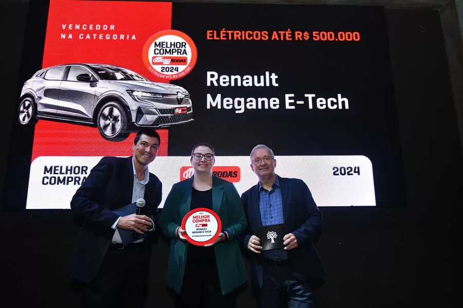 O Renault Megane E-Tech foi eleito a melhor compra na categoria de carros elétricos até R$ 500 mil pela revista Quatro Rodas, destacando-se por seu desempenho e inovação tecnológica.