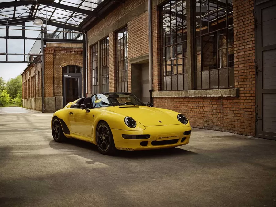 O Porsche 911 Speedster Sonderwunsch foi criado sob medida para Luca Trazzi, designer e colecionador, que sonhava com um Speedster da geração 993. O projeto durou três anos e envolveu personalização total.