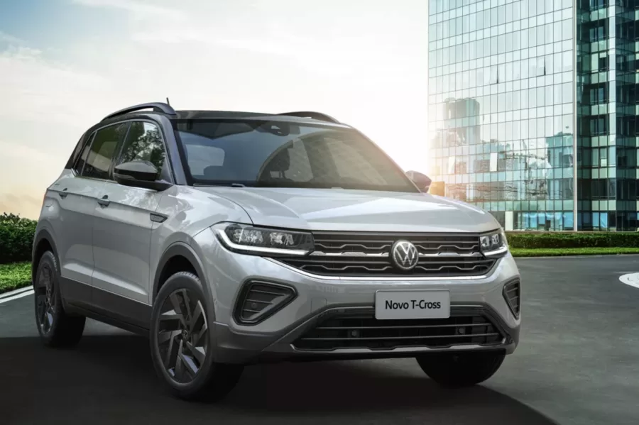 O Volkswagen T-Cross 2025 se destaca entre os SUVs compactos, oferecendo motores TSi potentes e eficientes. O modelo combina desempenho e economia, sendo ideal para diferentes tipos de condução.