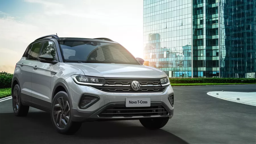 O Volkswagen T-Cross é o SUV mais vendido do Brasil em 2024, com 39.703 unidades emplacadas até julho. Seu motor 1.0 de 128 cv oferece desempenho equilibrado e economia de combustível.