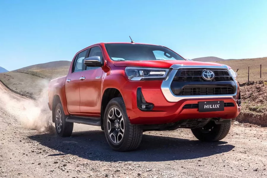 Toyota Hilux SRX 2024 volta para o mercado de picapes do Brasil