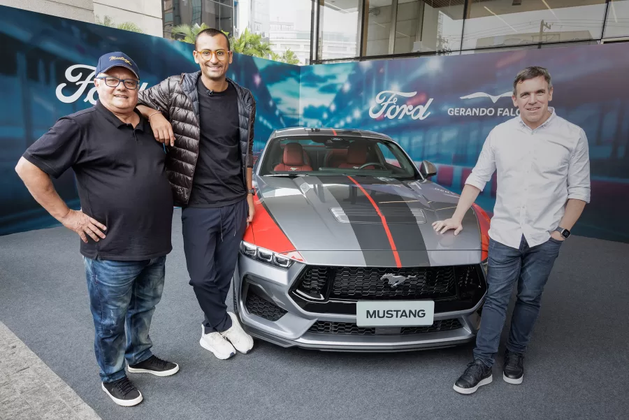 Mustang GT Performance com pintura feita pelo designer Alan Mosca será leiloado pela ONG Gerando Falcões