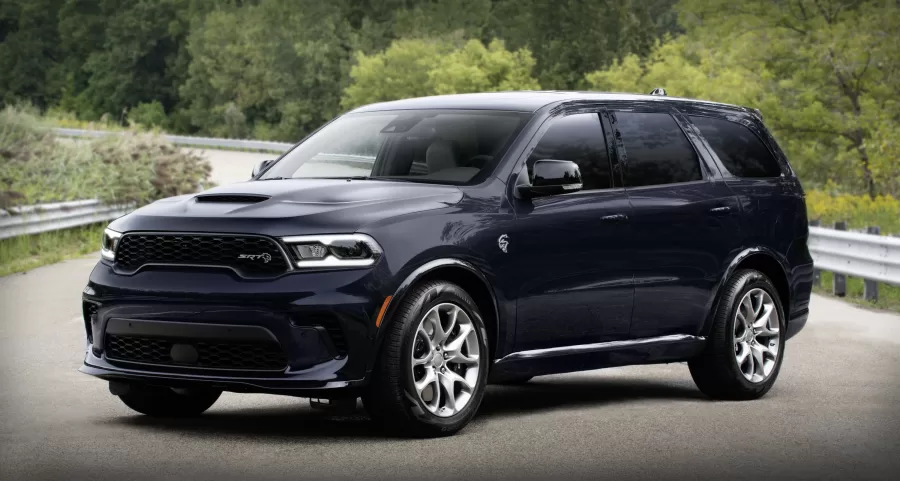 Inicialmente, o Durango Hellcat seria produzido apenas em 2021, com uma previsão de 2 mil unidades. No entanto, a Dodge decidiu relançá-lo em 2023, estendendo sua produção até 2025.