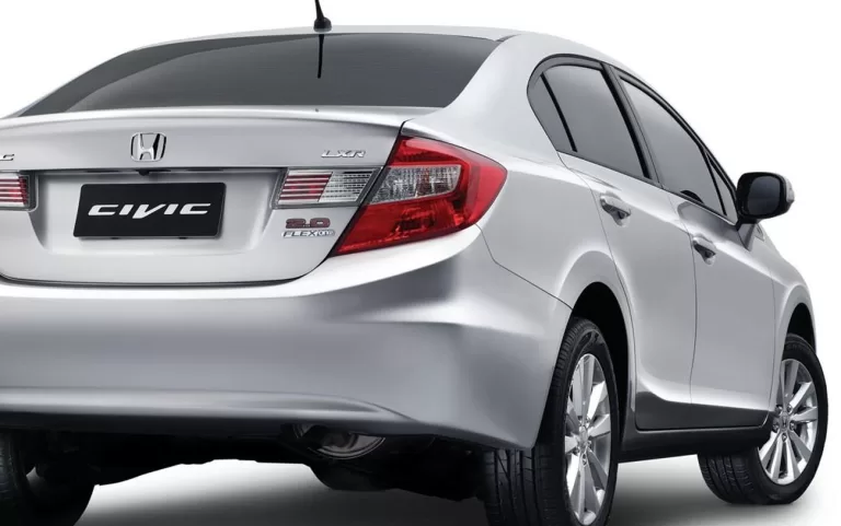 Guia de Usados: vale a pena comprar um Honda Civic LXR 2.0 2014 usado? Veja preço e ficha técnica do sedan