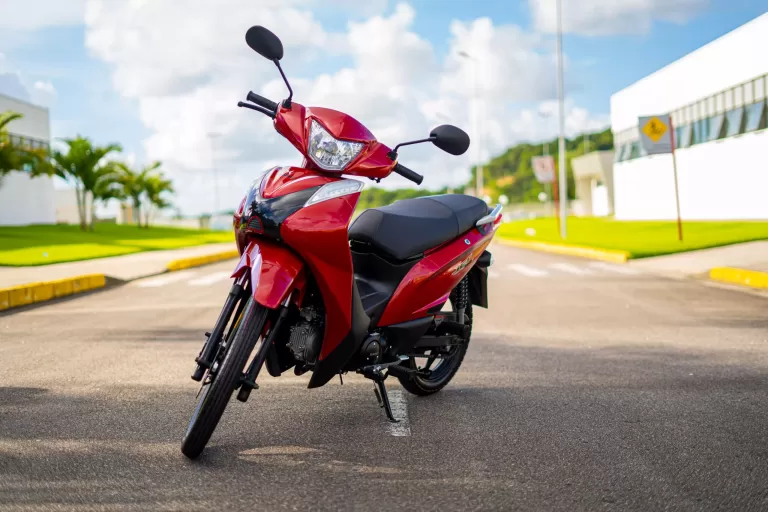 Qual o tipo de moto que não precisa de habilitação? Veja 5 motos que não precisam de CNH