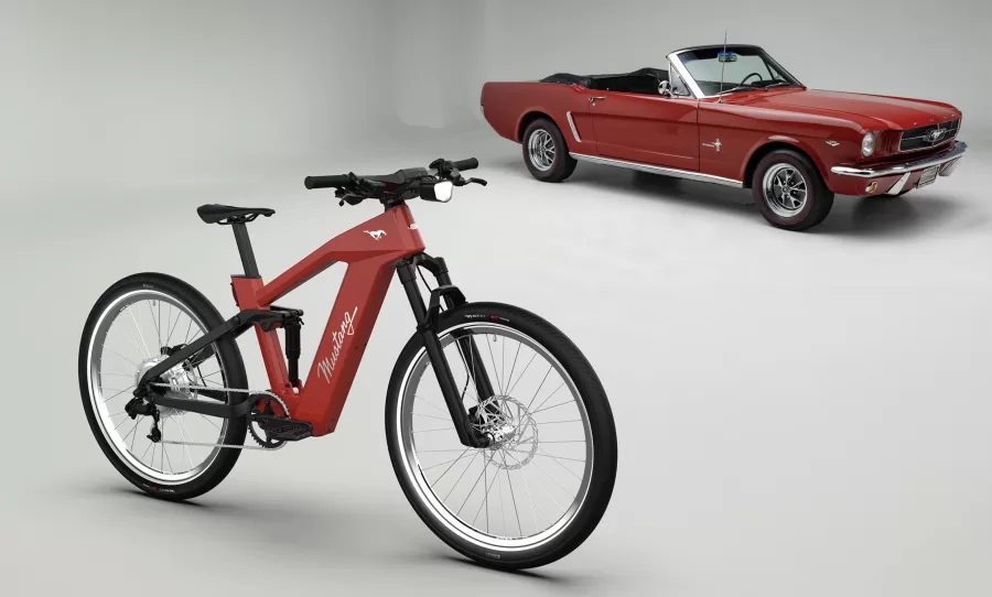 A Ford expandiu sua linha de produtos com bicicletas elétricas inspiradas nos modelos Bronco e Mustang. Desenvolvidas em parceria com a N+, as eBikes trazem potência, desempenho e design para o mundo das duas rodas.