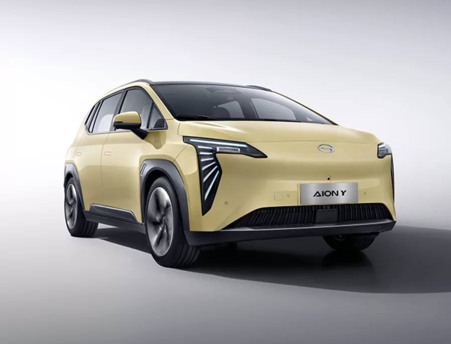 Dois modelos elétricos da GAC Motor, o SUV Aion Y Plus e o cupê Hyper HT, foram avistados em testes no interior de São Paulo, indicando o início da introdução de novos veículos no Brasil.