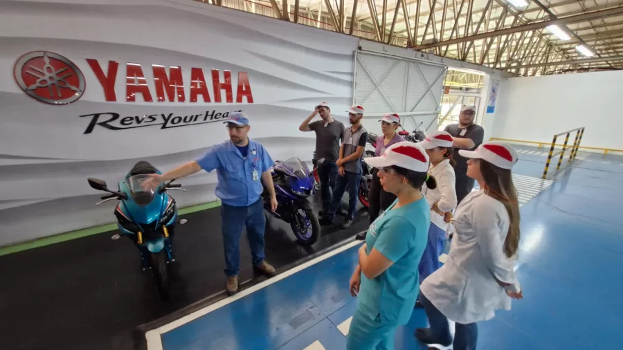 Estudantes de medicina têm vivência prática em saúde do trabalhador durante visita técnica à fábrica da Yamaha em Manaus, através de programa da Suframa.