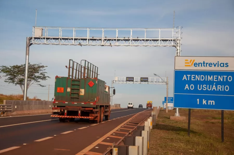 O sistema de pesagem em movimento nas rodovias de São Paulo é um marco para o transporte e trânsito no estado, garantindo mais segurança, eficiência e durabilidade das estradas, ao mesmo tempo que simplifica a rotina dos transportadores.