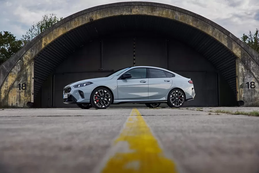 Novo BMW Série 2 Gran Coupé 2025 é apresentado com grandes novidades