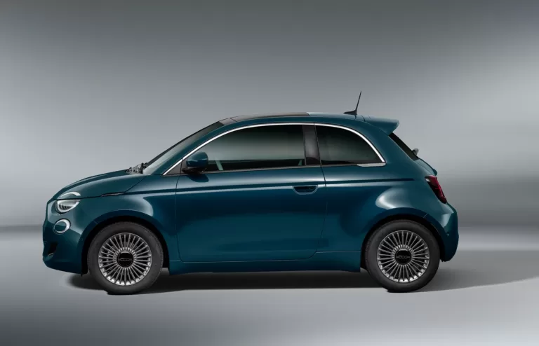 Ficha técnica do Fiat 500e: preço, autonomia e desempenho com compacto elétrico cheio de estilo
